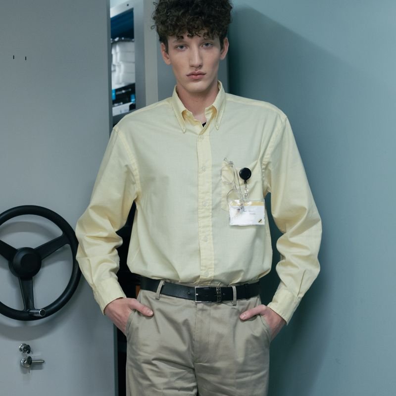 Camisas y pantalones de trabajo