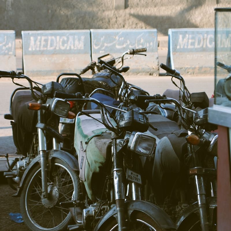 Motos y cuatriciclos